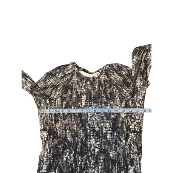 Lululemon Shirt Black White Long Sleeve Gym Workout Active Crewneck Size 4 - Picture 10 of 12